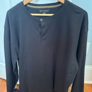 Banana republic black long sleeve Henley, worn once